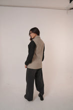 Load image into Gallery viewer, Wool Sleeveless Pocket long Vest