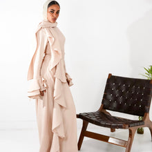 Load image into Gallery viewer, Flowy ruffles side in Beige