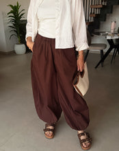 Load image into Gallery viewer, Balloon fit pants
