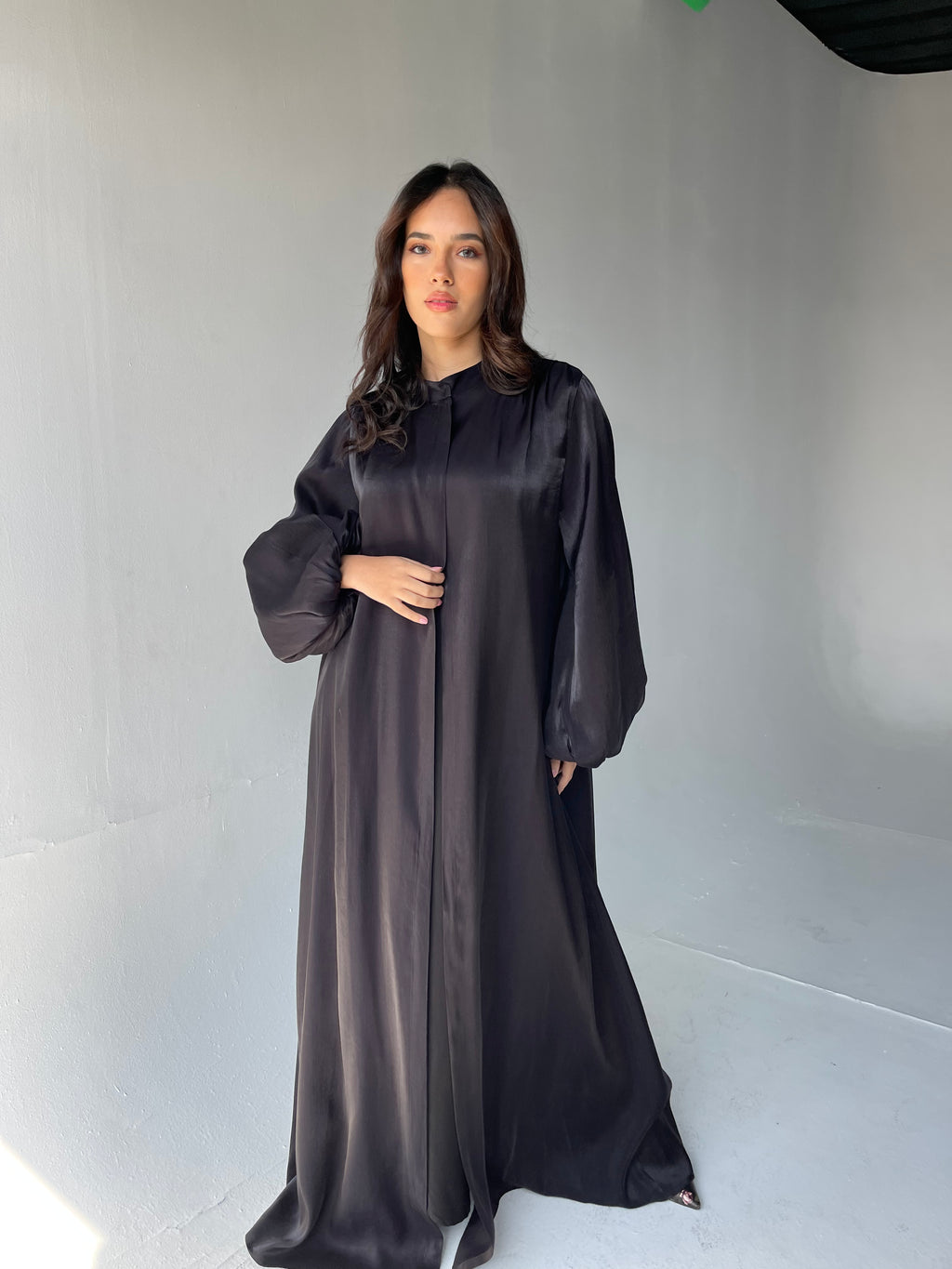 Balloon Sleeves Abaya with basic dress in Black