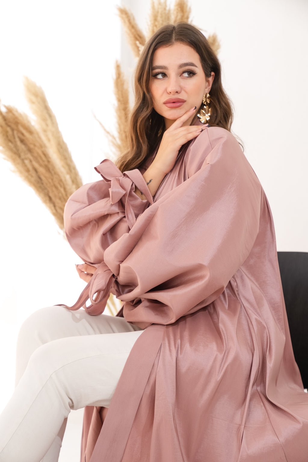 Puffed sleeves kaftan in nude pink