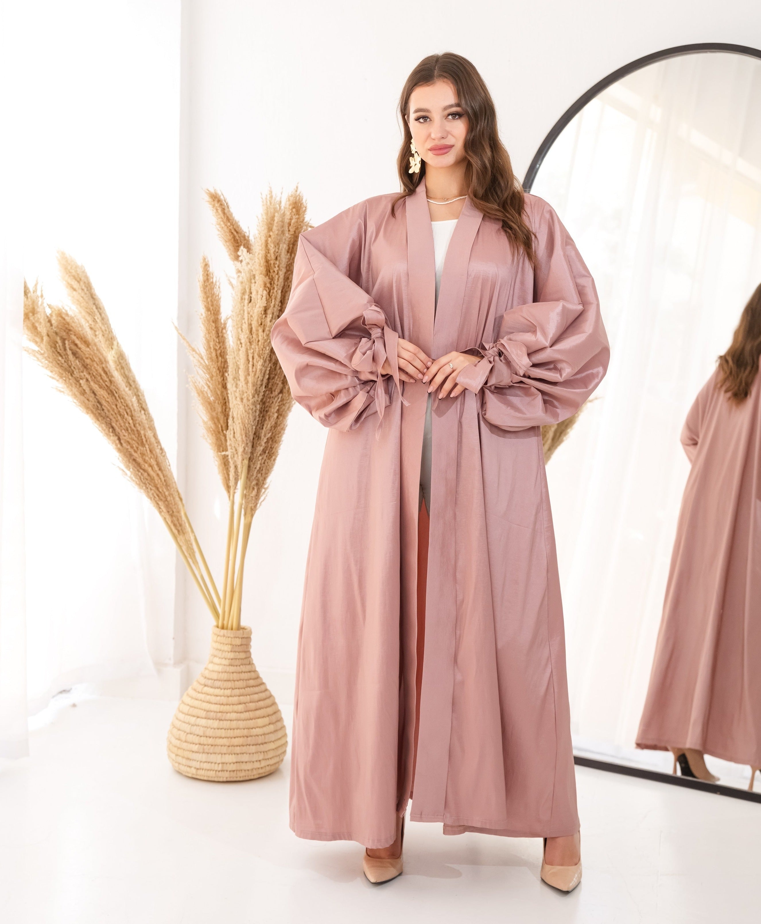 Puffed sleeves kaftan in nude pink
