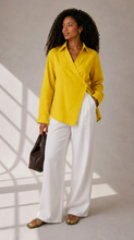 Load image into Gallery viewer, Pure linen High-Low shirt

