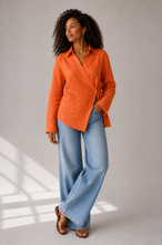 Load image into Gallery viewer, Pure linen High-Low shirt
