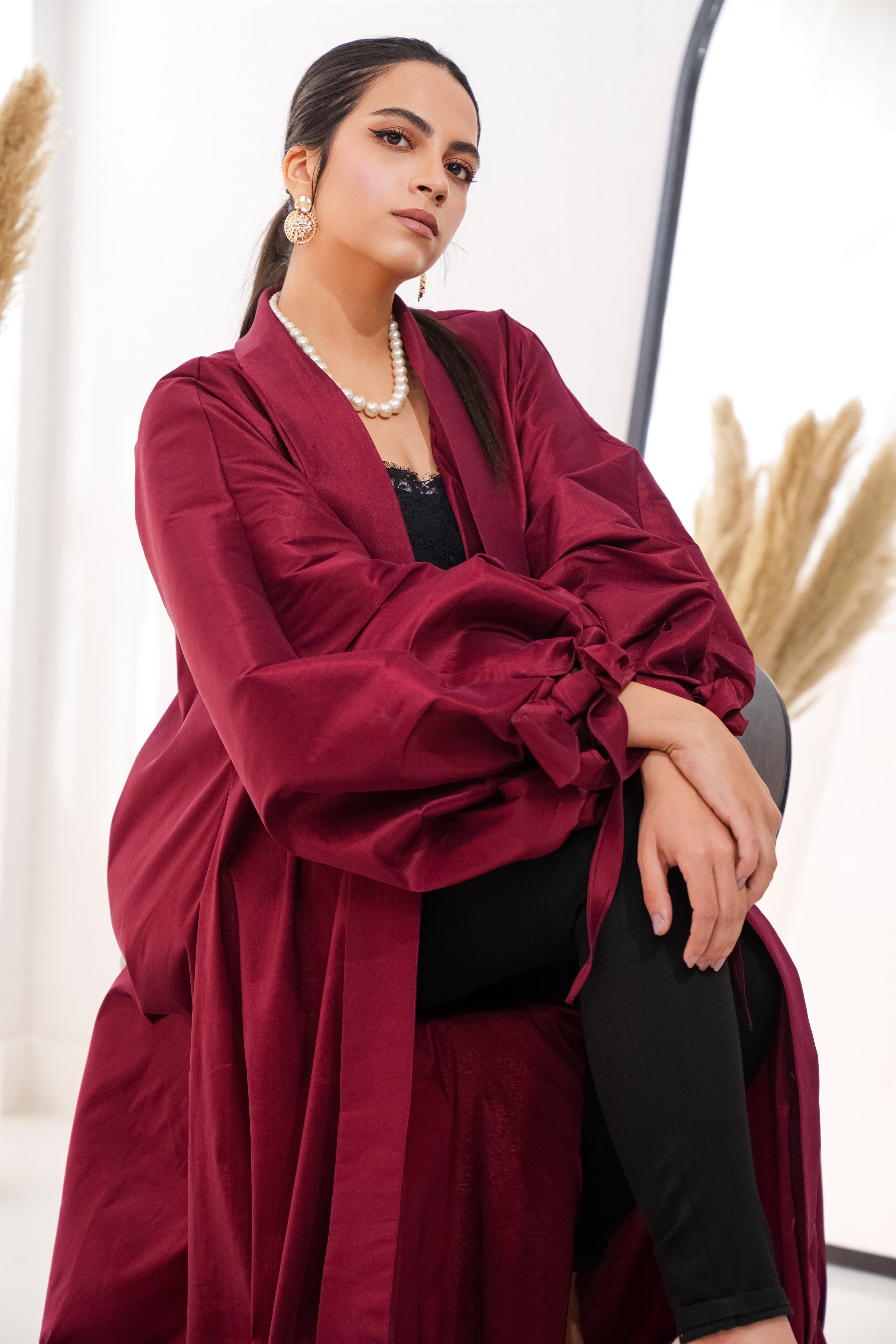 Puffed sleeves kaftan in Dark red
