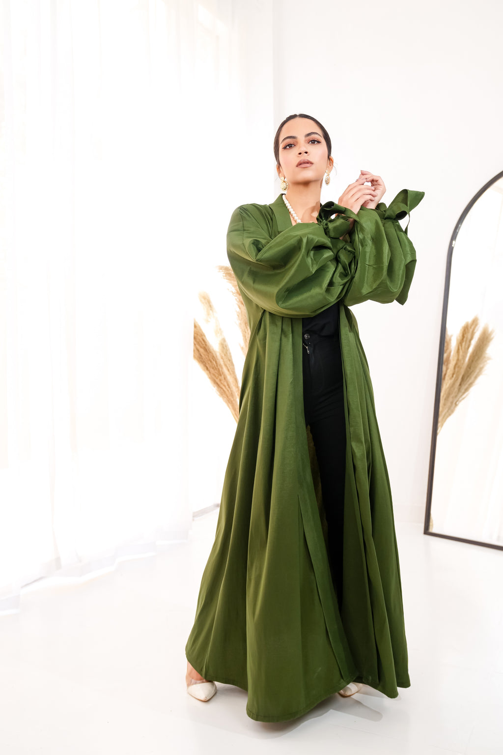 Puffed sleeves Kaftan in olive