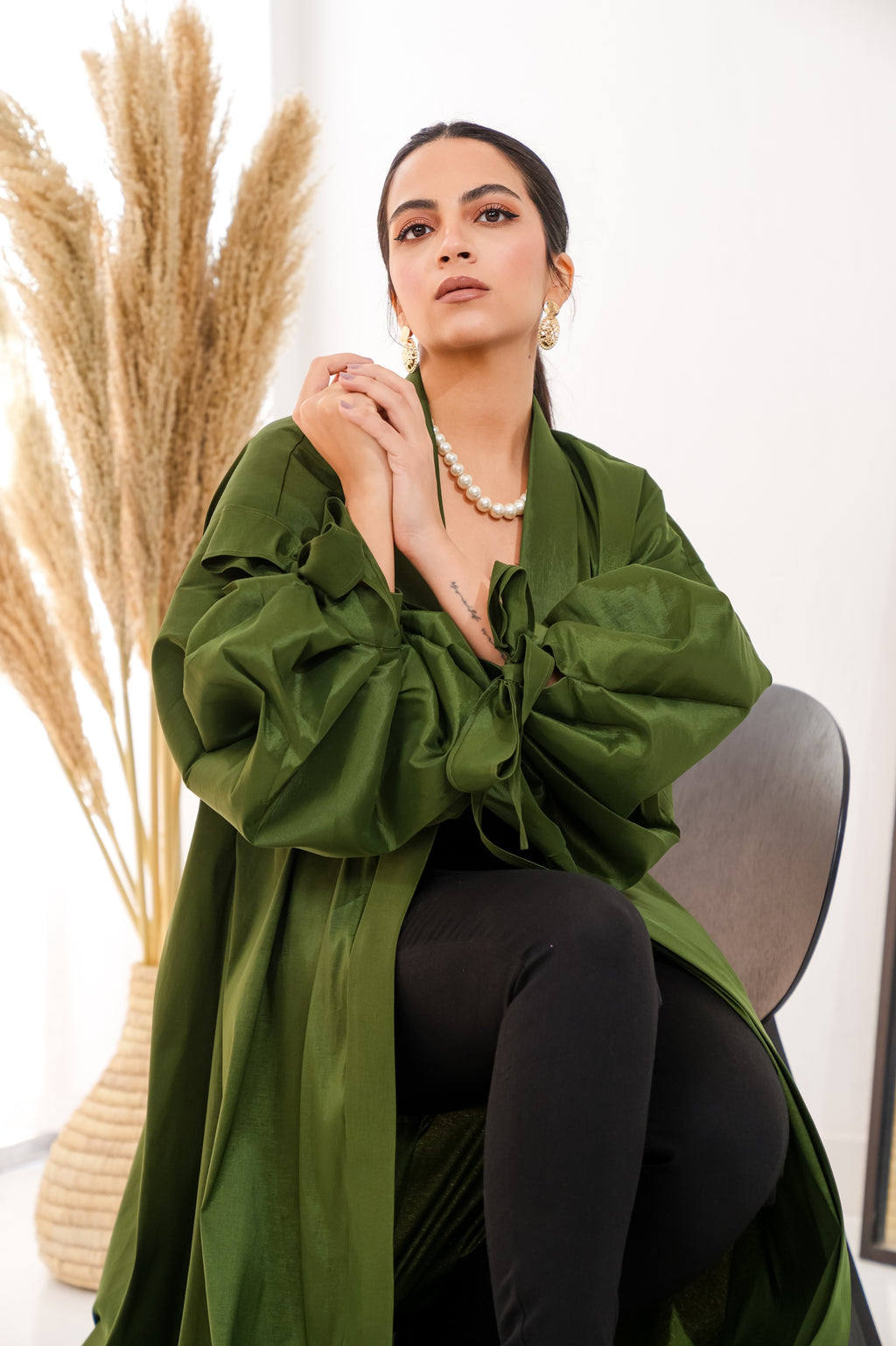 Puffed sleeves Kaftan in olive