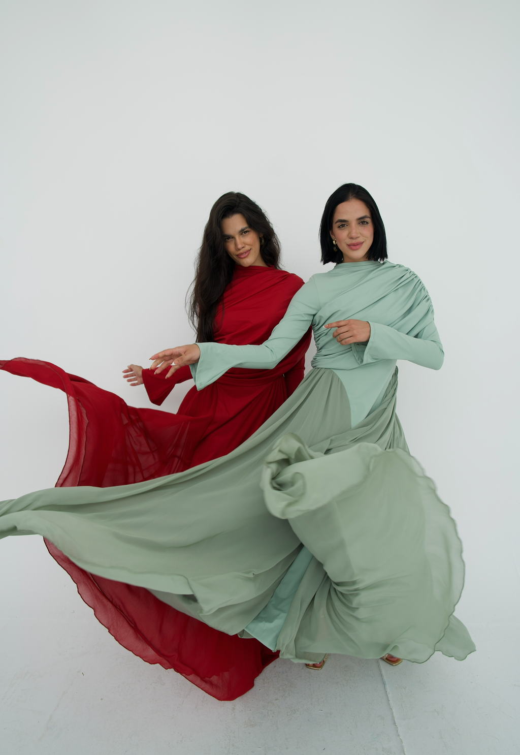 Amwaj gown with shoulder drappes in Dark red with chest cover