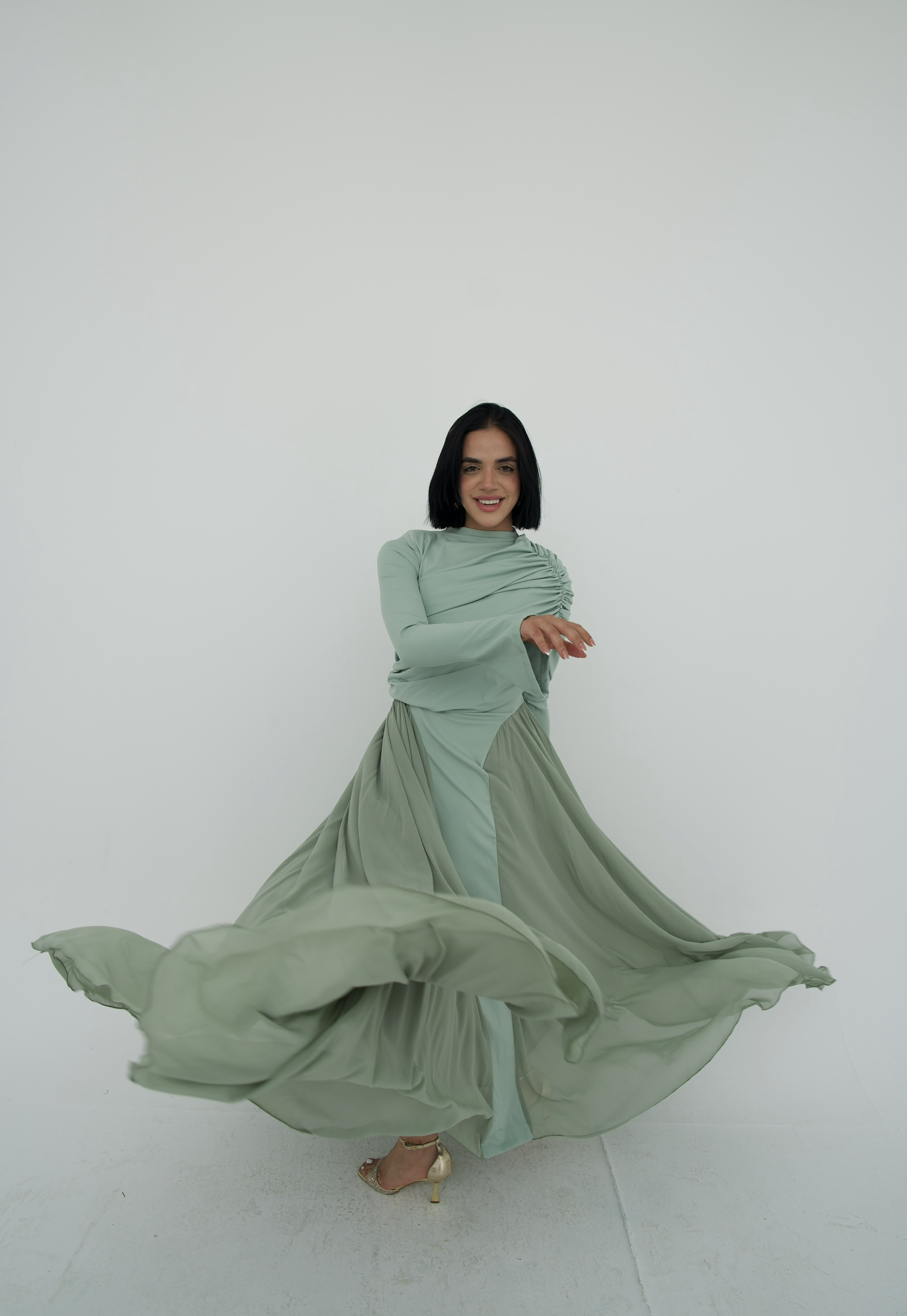 Amwaj gown with shoulder drappes in Mint with chest cover