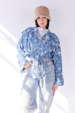 Load image into Gallery viewer, Cropped Jeans jacket
