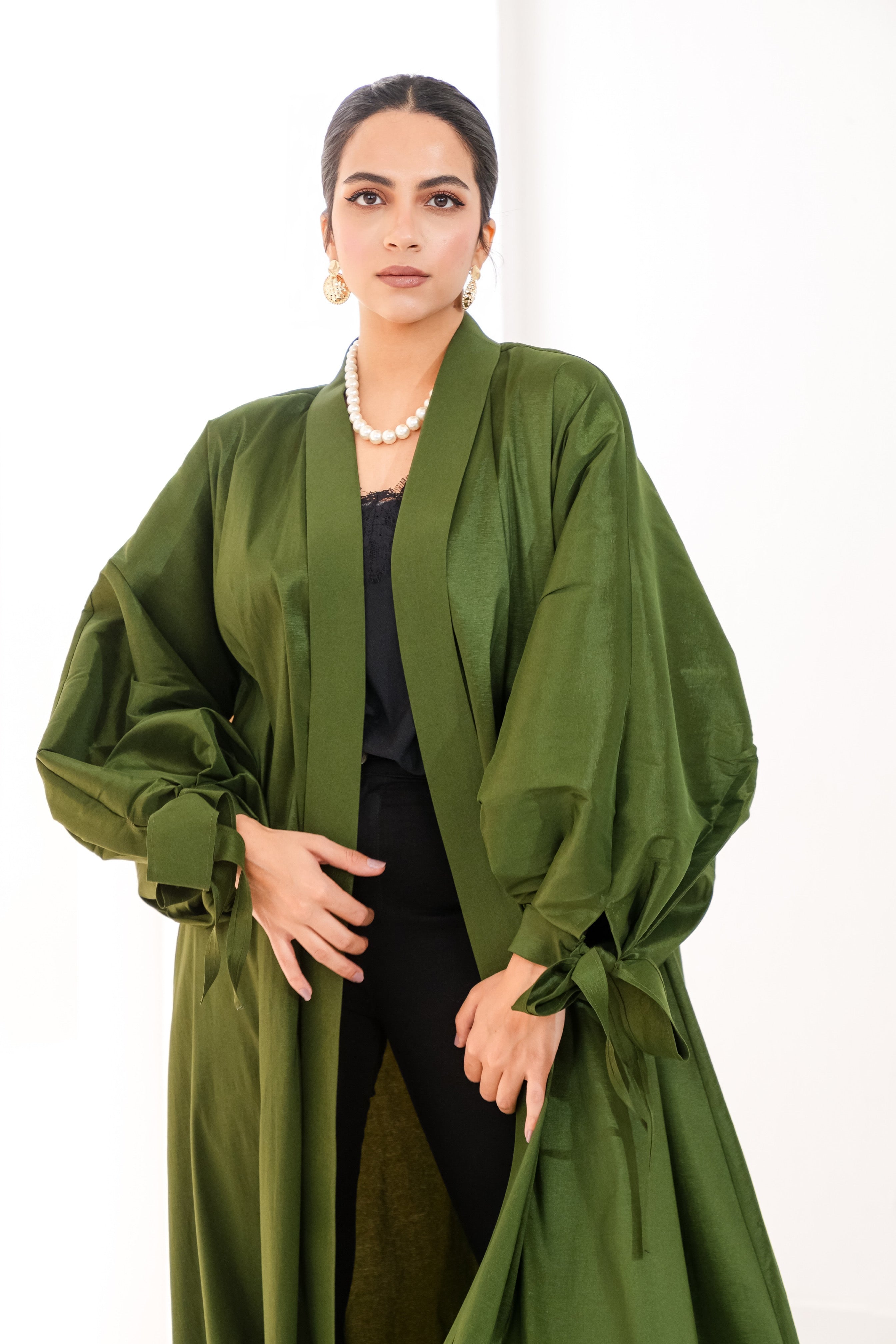 Puffed sleeves Kaftan in olive