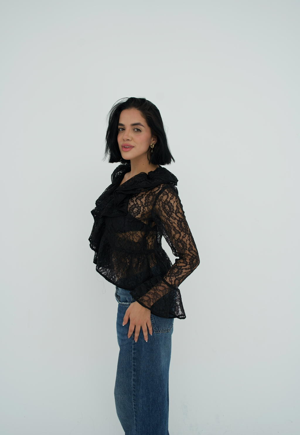 Lace ruffles top