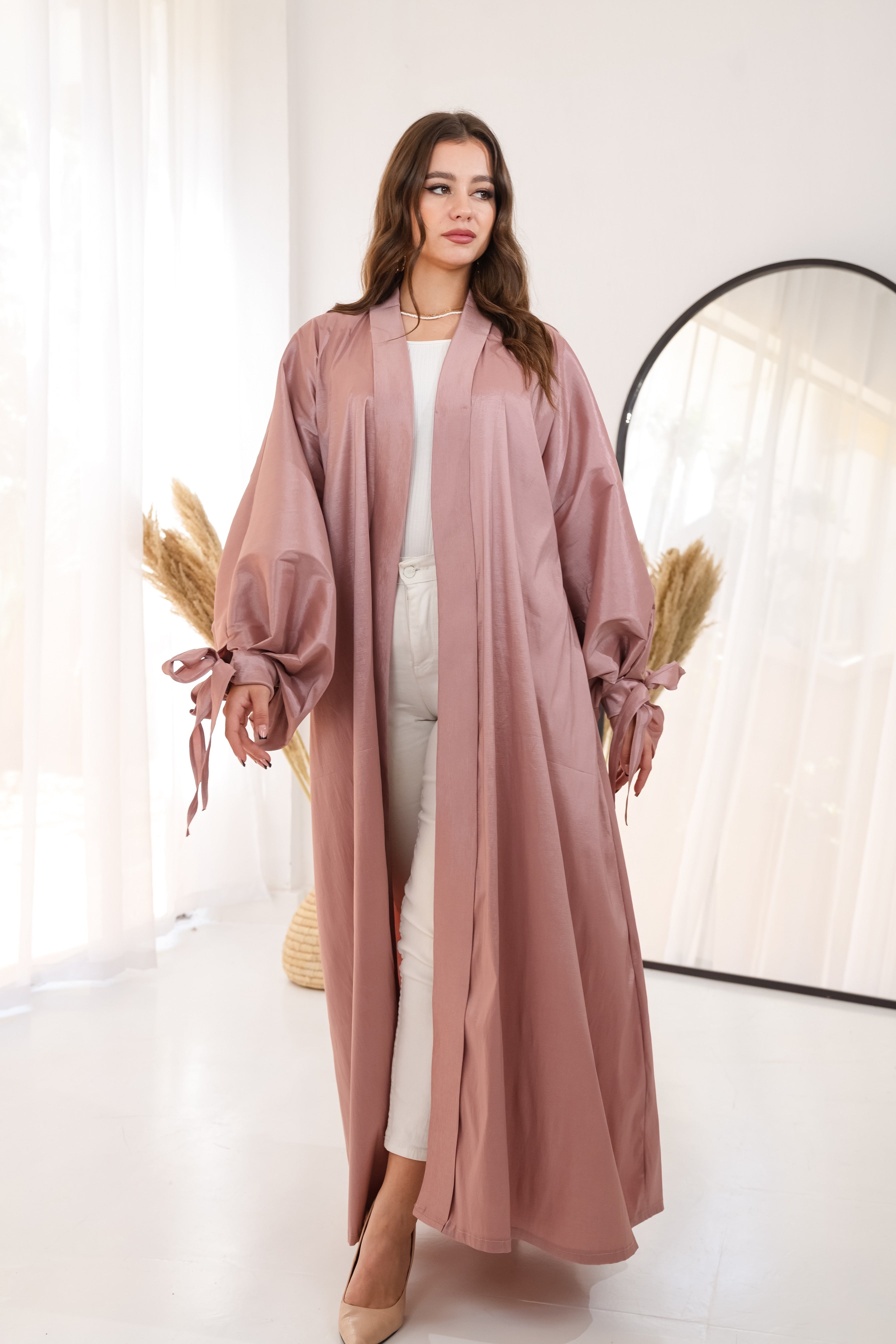 Puffed sleeves kaftan in nude pink