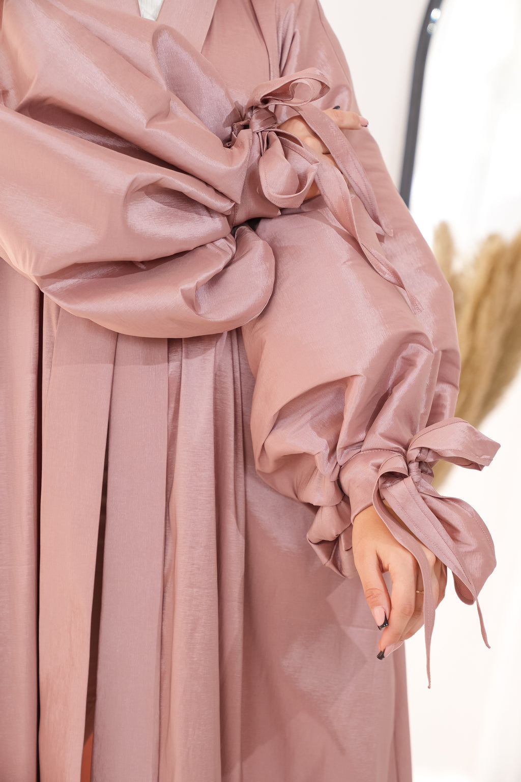 Puffed sleeves kaftan in nude pink