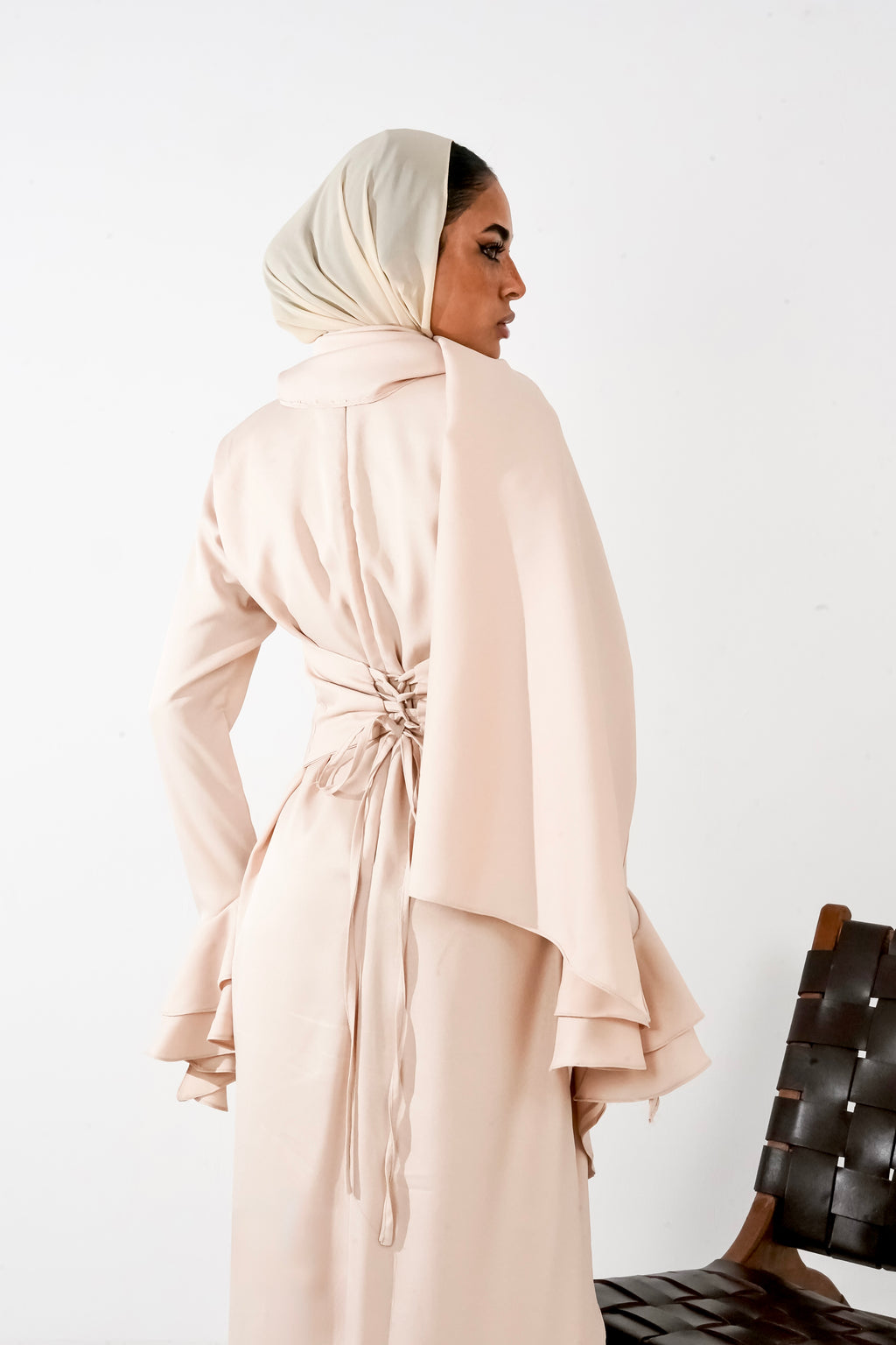 Flowy ruffles side in Beige
