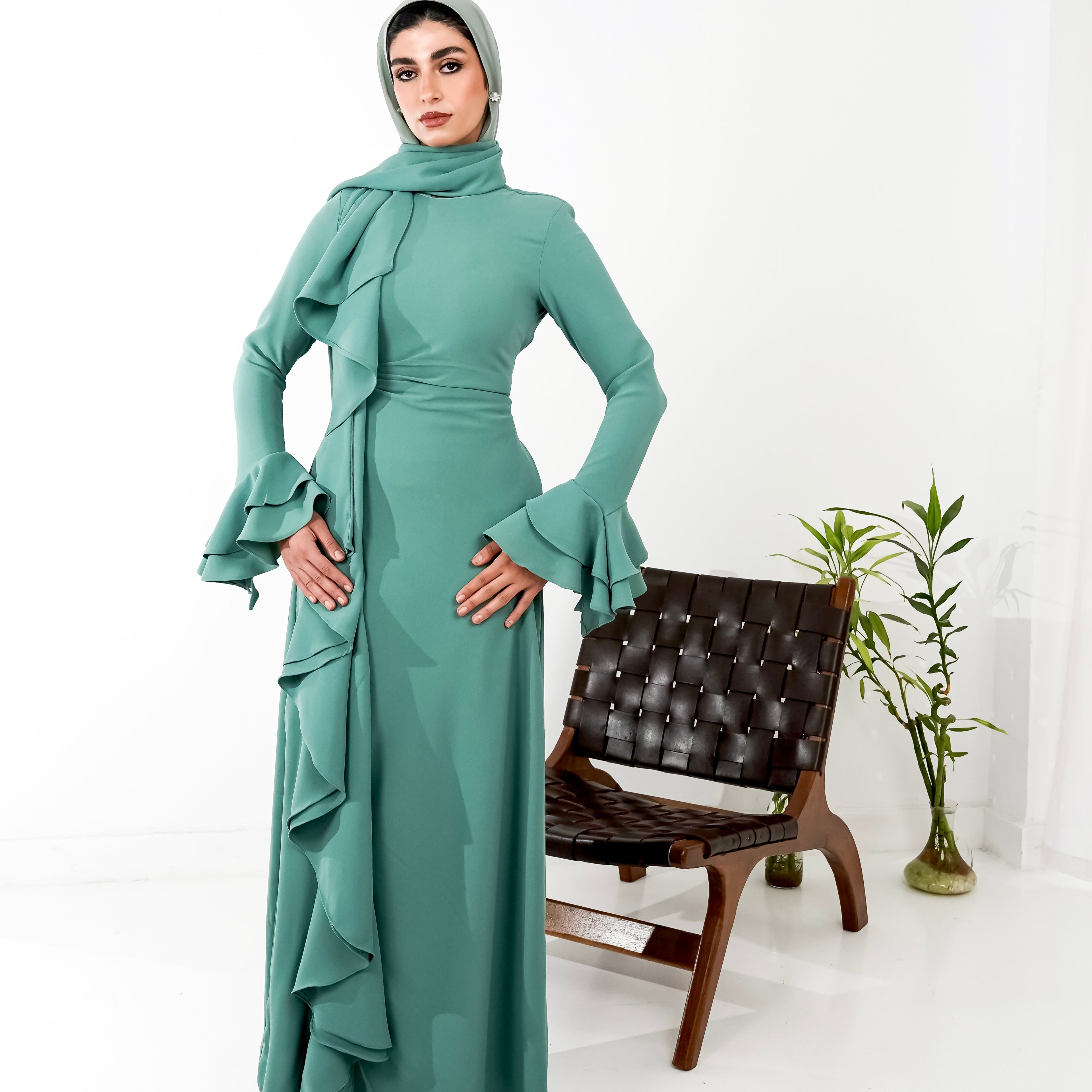 Flowy side ruffle dress in Teal