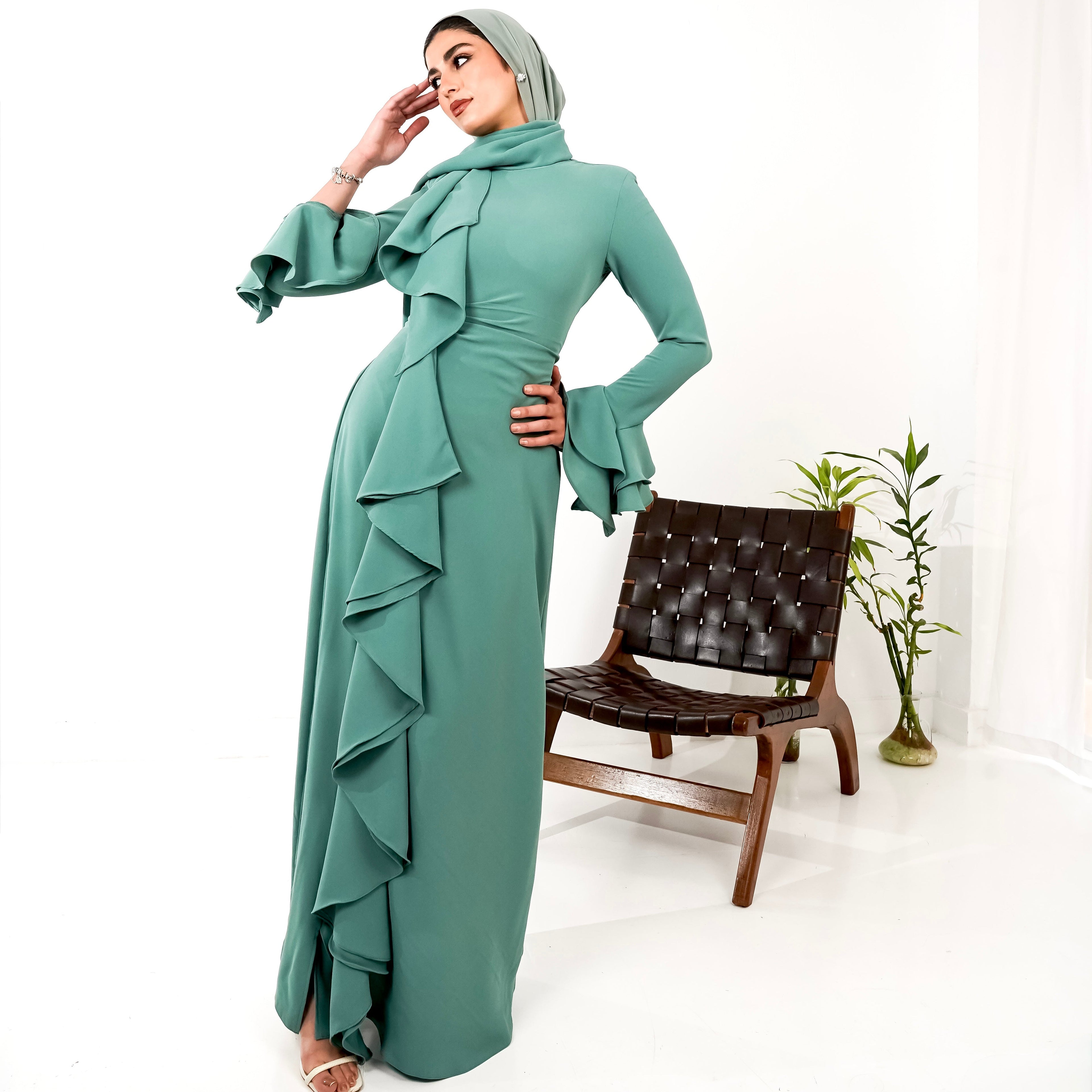 Flowy side ruffle dress in Teal