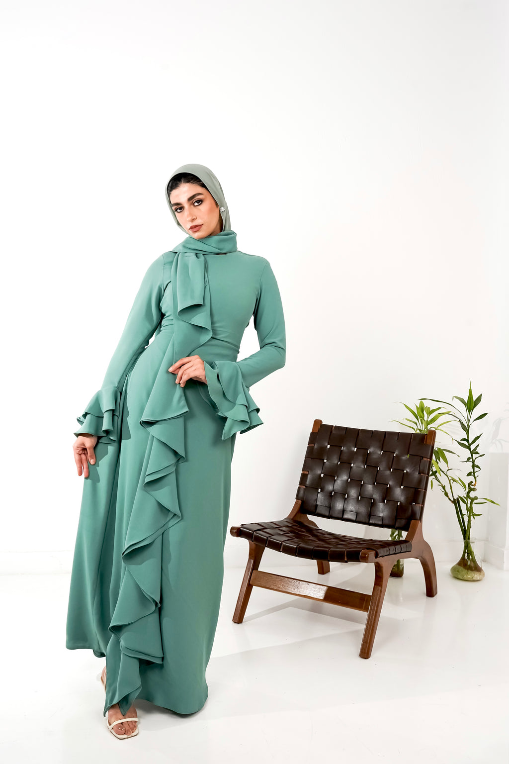 Flowy side ruffle dress in Teal