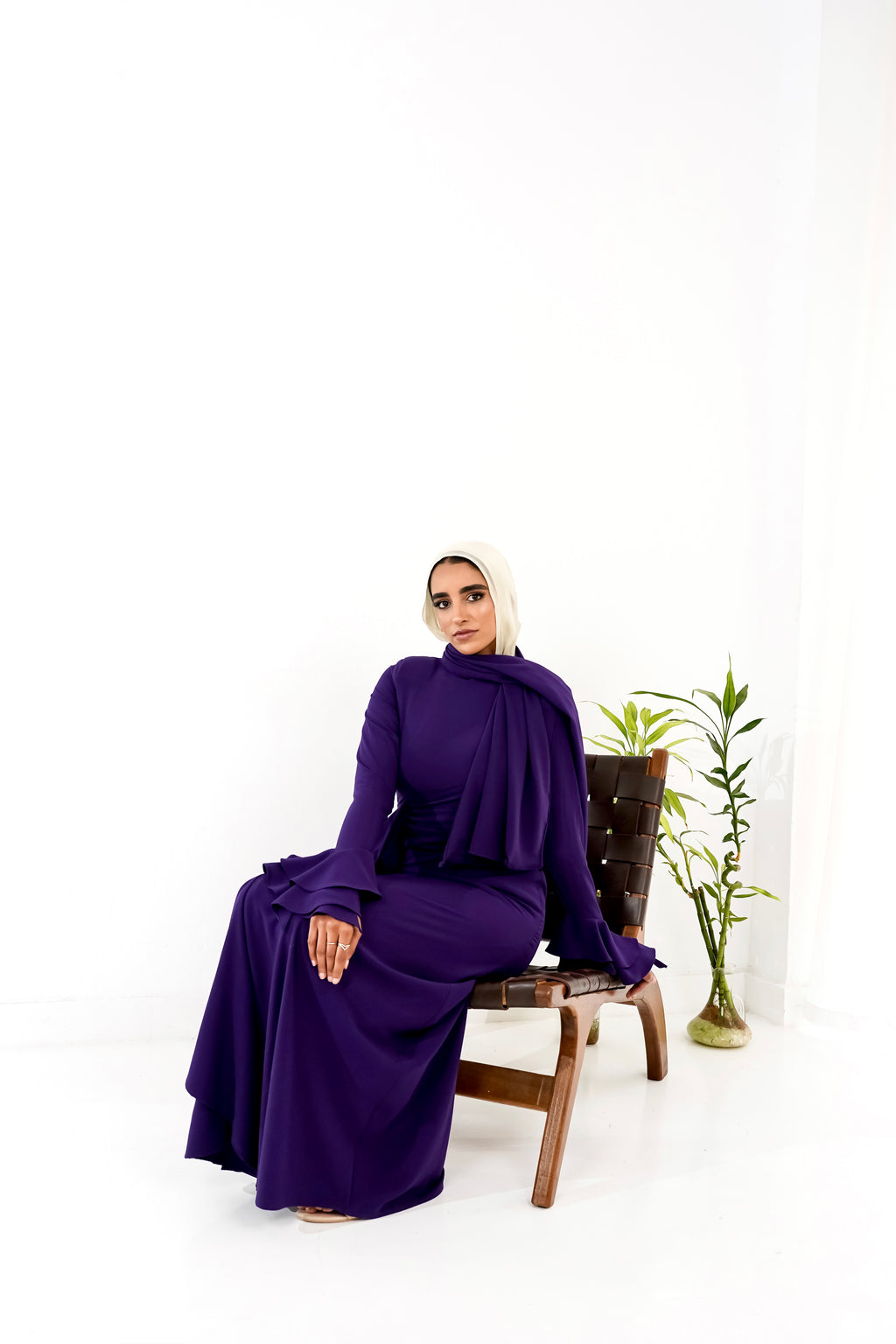 flowy side ruffles dress in purple