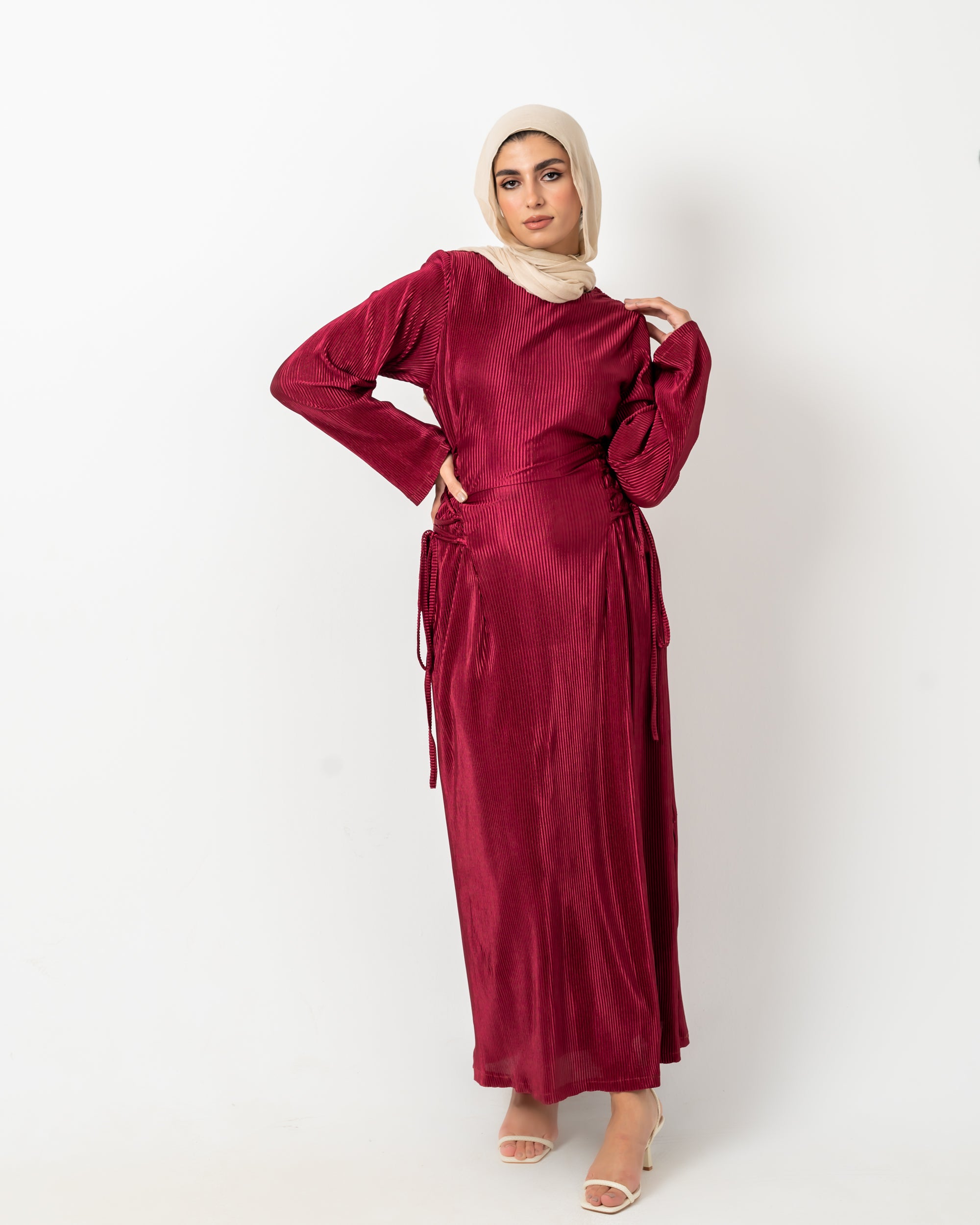 Plisse waisted dress in dark red