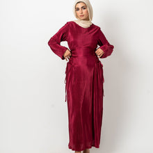 Load image into Gallery viewer, Plisse waisted dress in dark red

