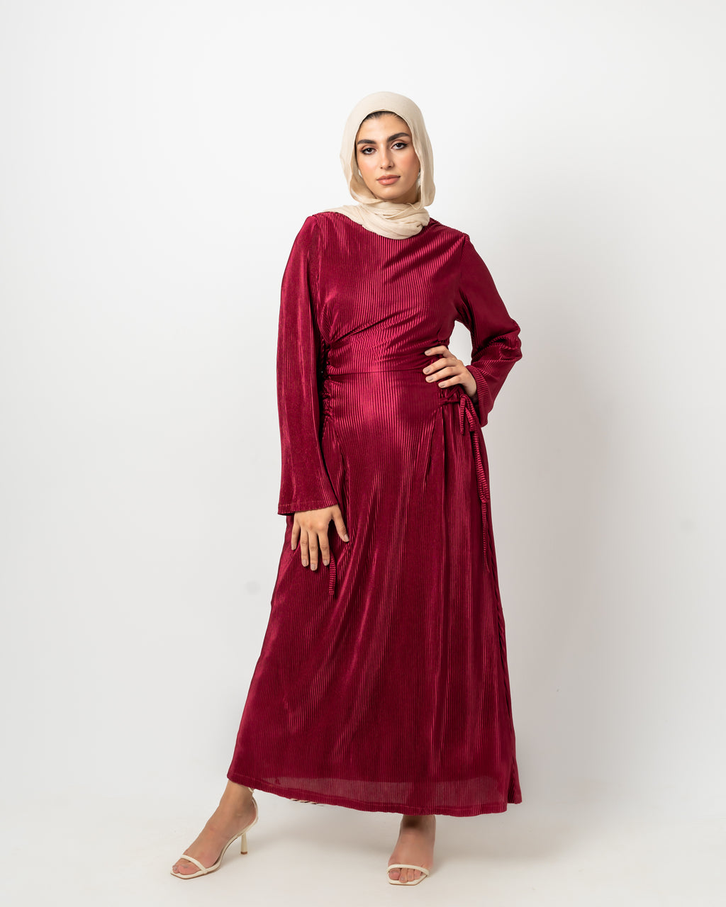 Plisse waisted dress in dark red