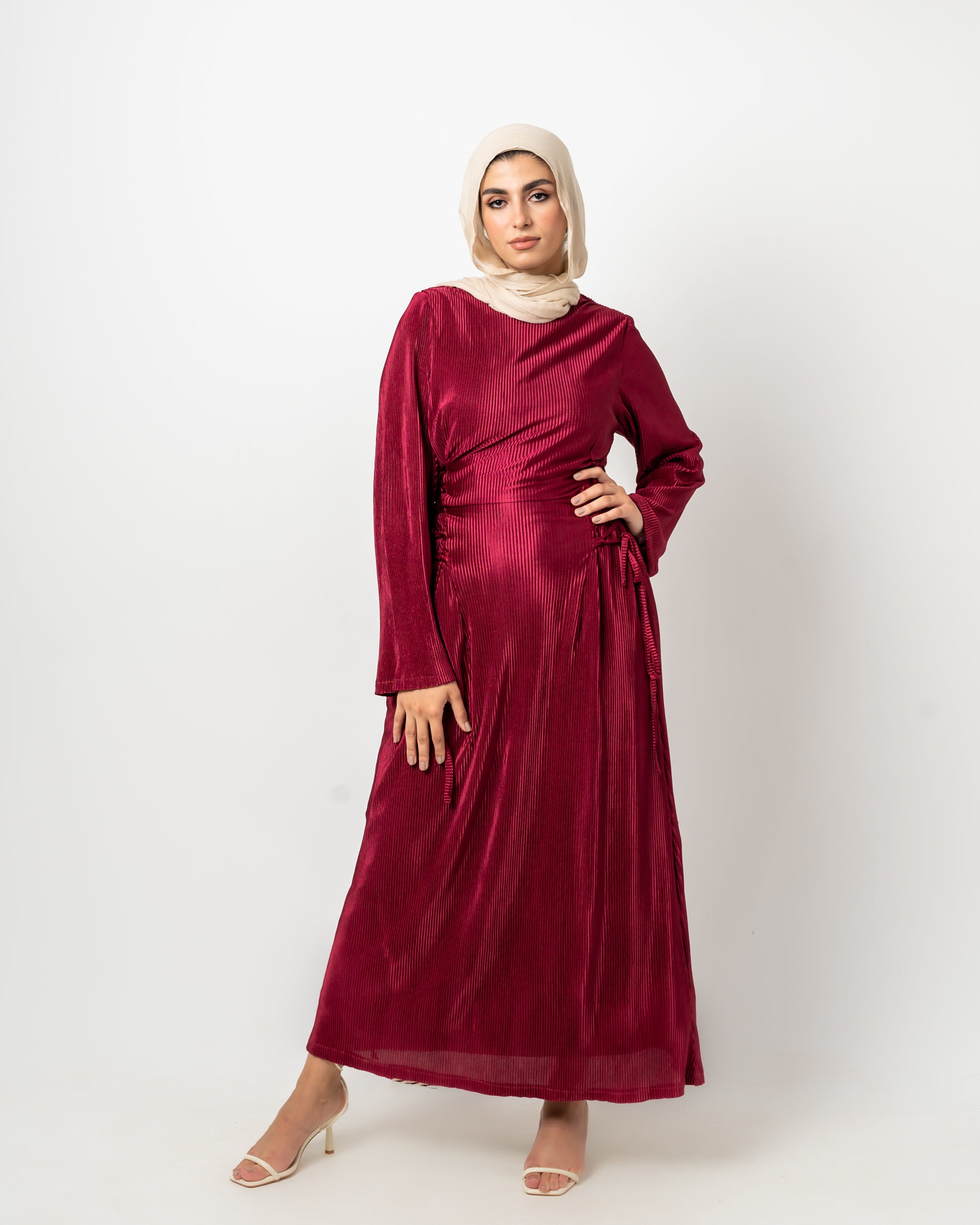Plisse waisted dress in dark red