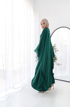 Load image into Gallery viewer, Butterfly feathers sleeves Abaya-Dress in Green
