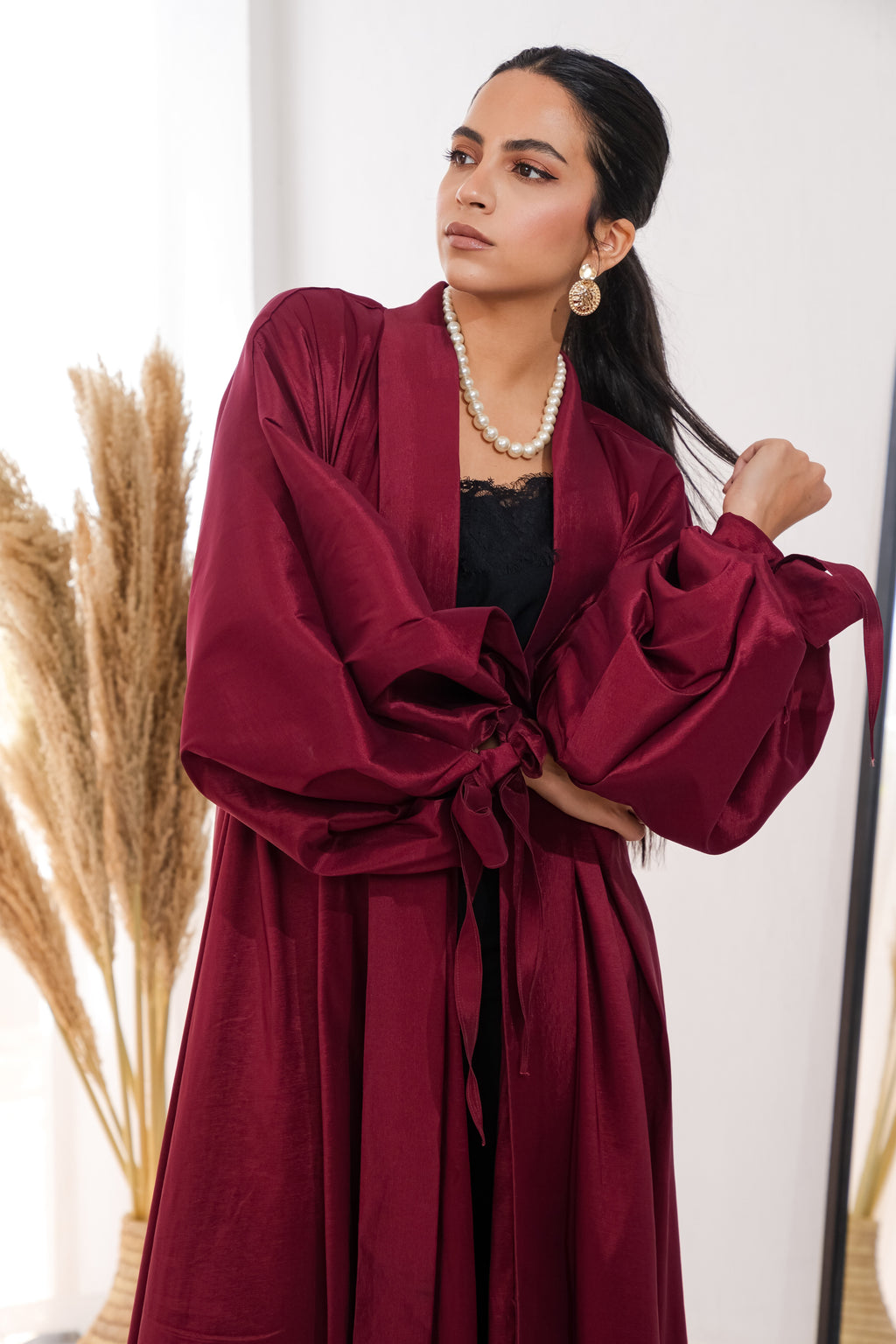 Puffed sleeves kaftan in Dark red