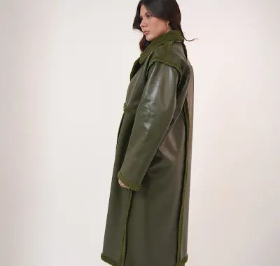 Premium Fur Leather - Long coat in olive