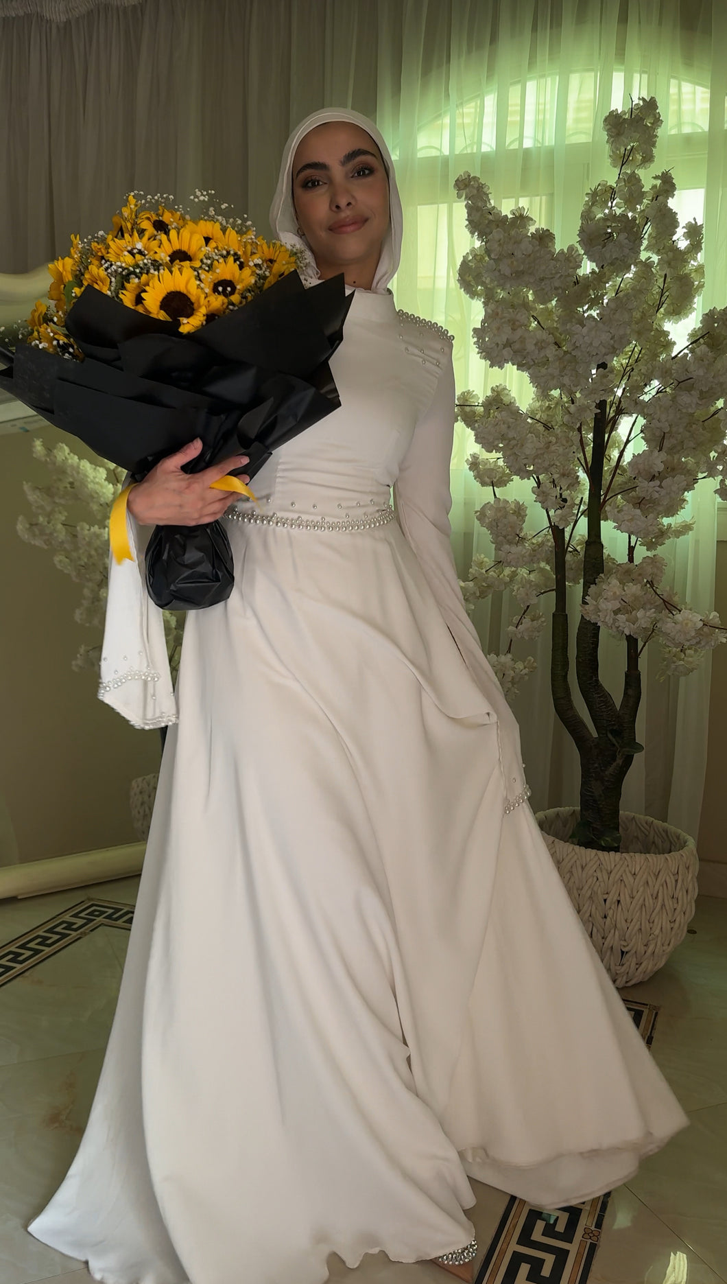 Long sleeves Dress in white Embriodered with Pearls