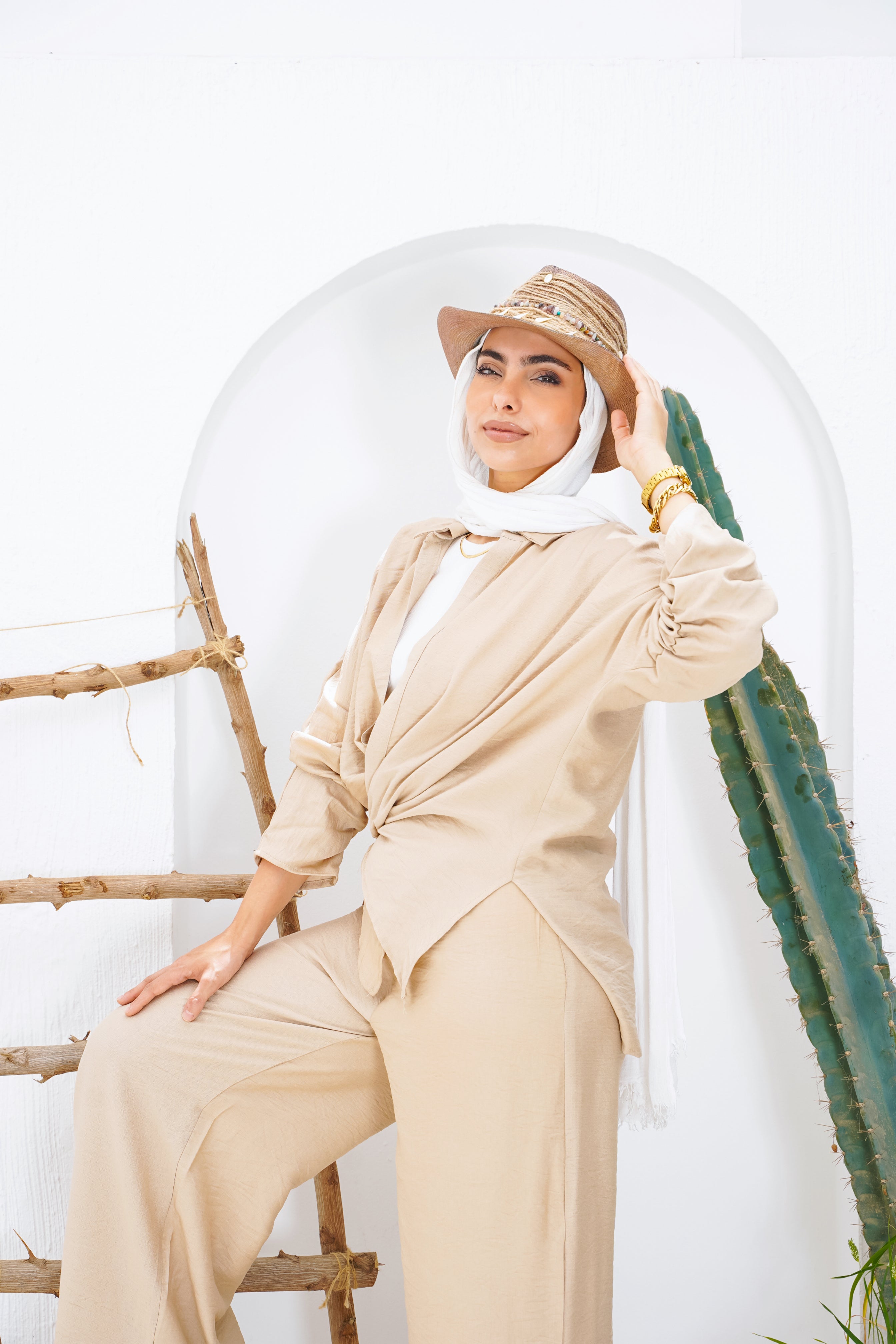 Linen Wrapped shirt & wide legs Pants Set in Beige