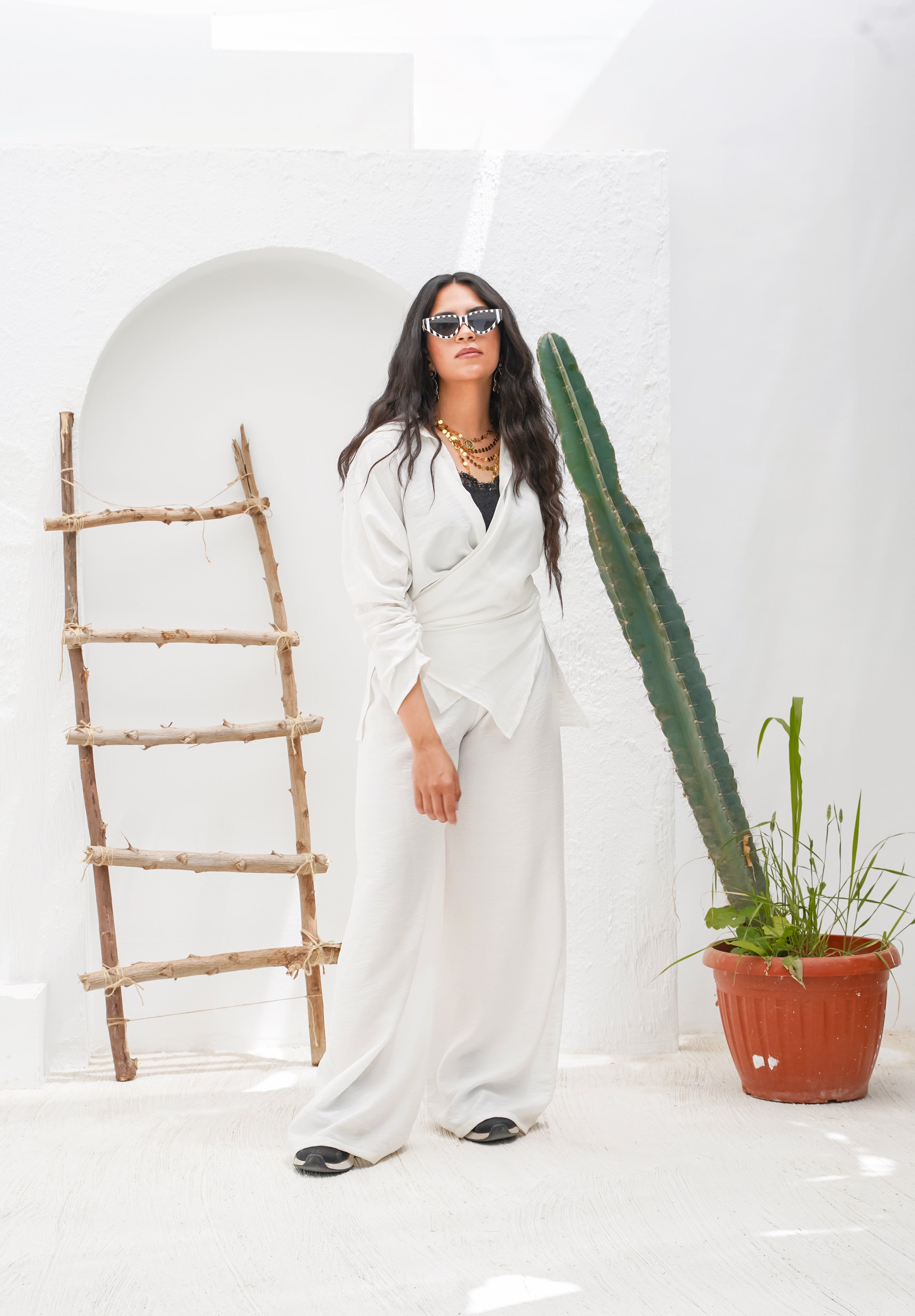 Linen Wrapped shirt & wide legs Pants Set in White