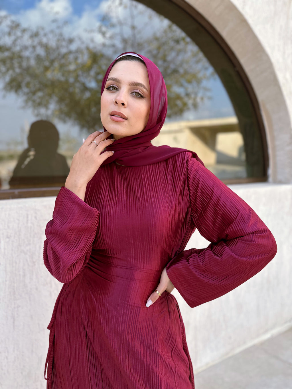Plisse waisted dress in dark red