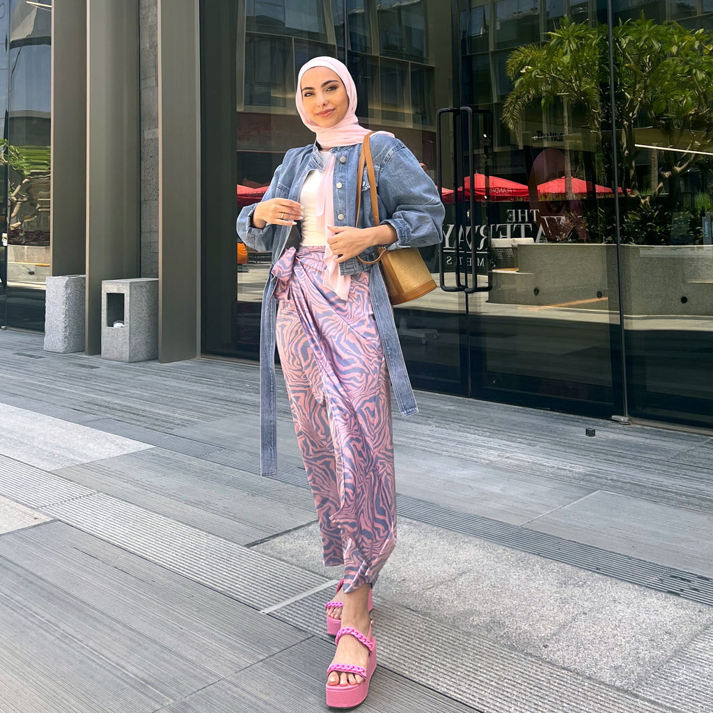 Wrapped satin patterned skirt