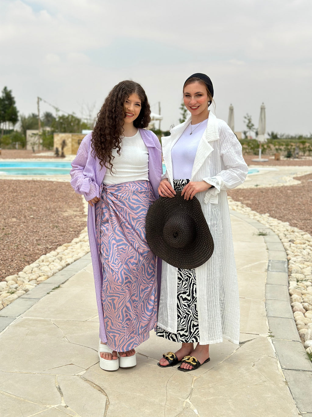 Wrapped satin patterned skirt