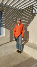 Load image into Gallery viewer, Pure linen High-Low shirt

