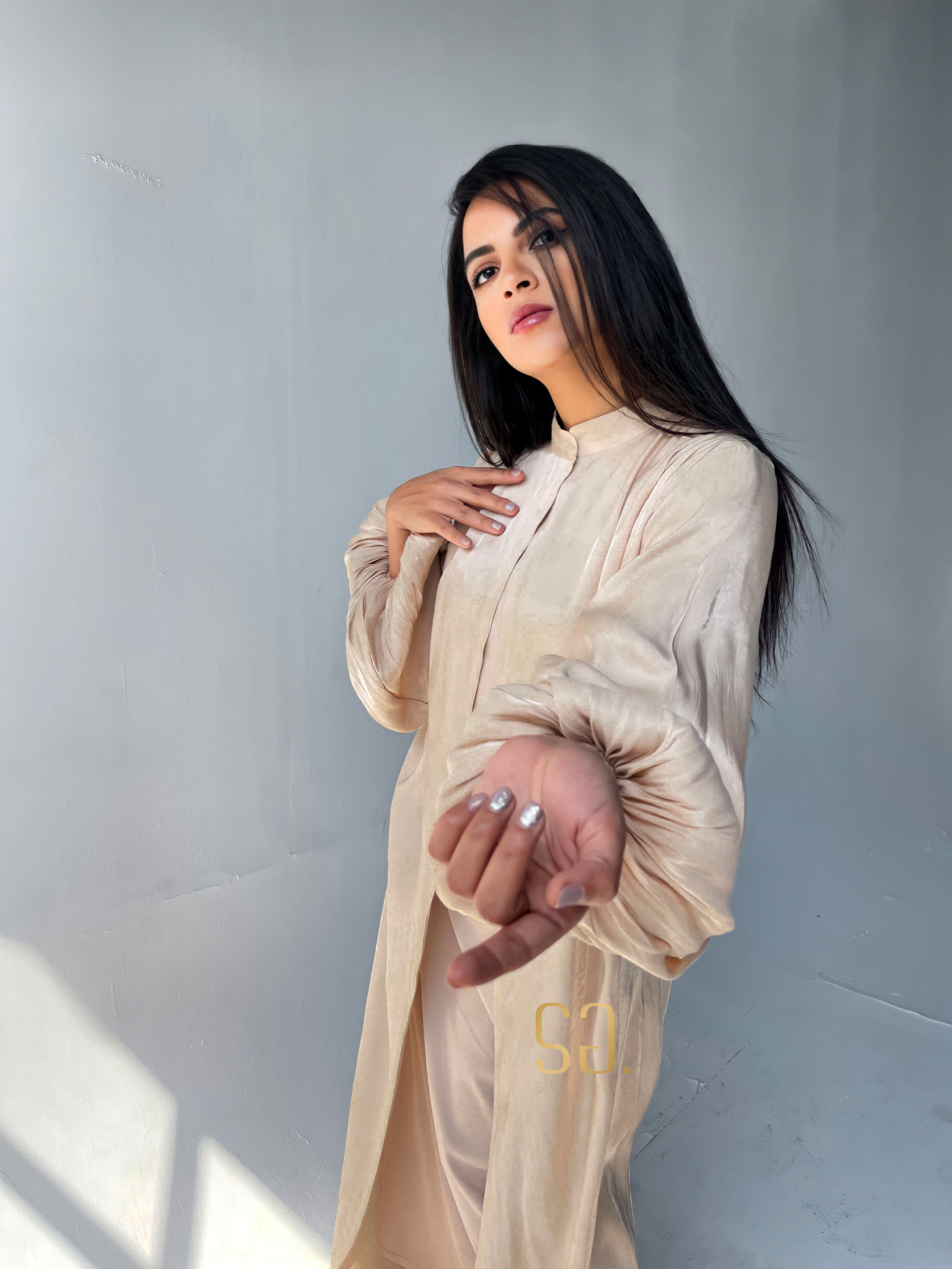 Balloon Sleeves Abaya with basic dress in Beige