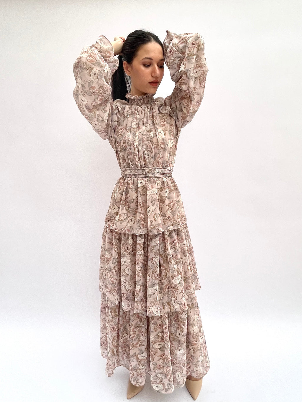 Floral beige ruffles dress